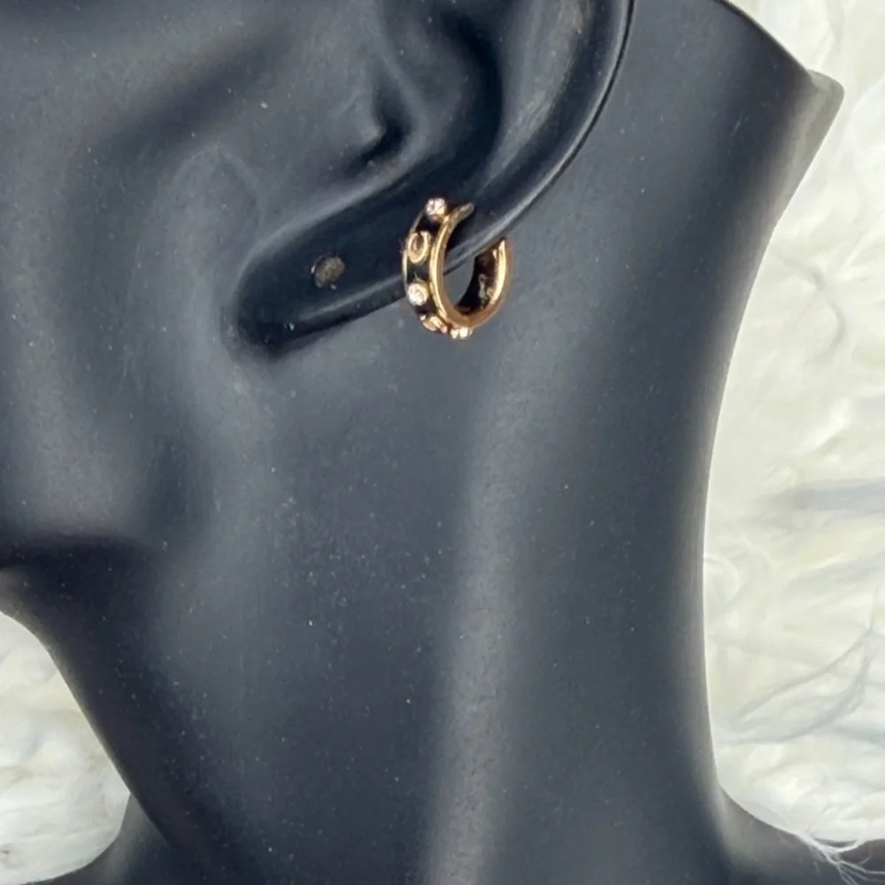 NWT Coach Signature Enamel Stone Ear Cuff Black/Gold